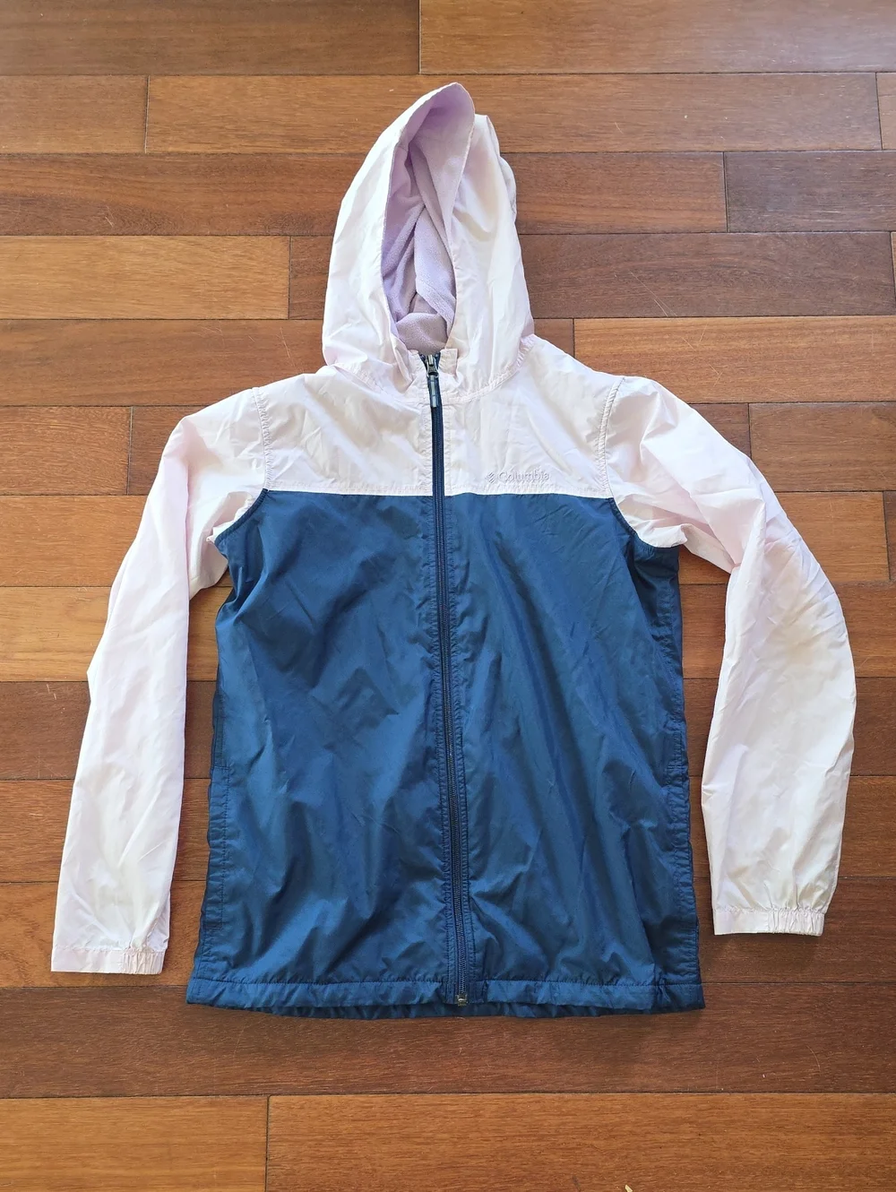 Columbia Lightweight Hooded Jacket in Pink and Navy